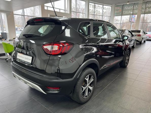 Renault Kaptur I Рестайлинг с пробегом 2021 года, цена 1 548 000 рублей, 94563 км, внедорожник, Автокод Объявления