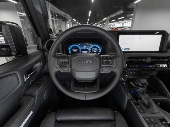 Toyota Land Cruiser Prado 250 Series с пробегом 2026 года, цена 12 800 000 рублей, 30 км, внедорожник, Автокод Объявления