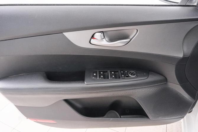 Kia K3 II с пробегом 2020 года, цена 1 949 000 рублей, 67000 км, седан, Автокод Объявления
