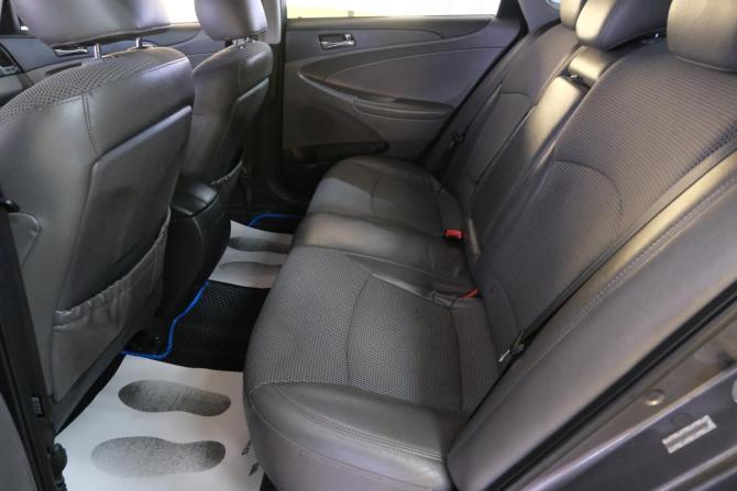 Hyundai Sonata VI (YF) с пробегом 2010 года, цена 989 000 рублей, 220000 км, седан, Автокод Объявления