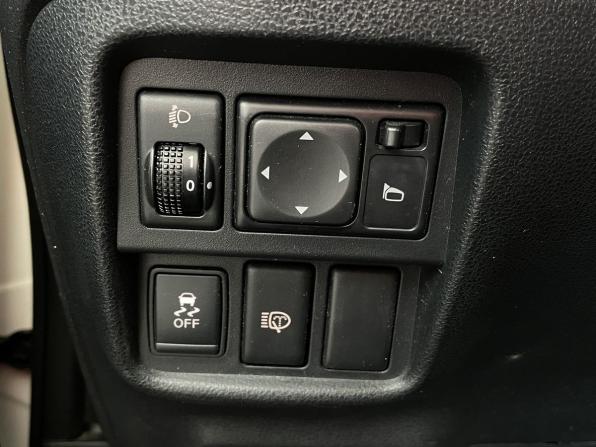 Nissan Juke I с пробегом 2013 года, цена 863 000 рублей, 177559 км, внедорожник, Автокод Объявления