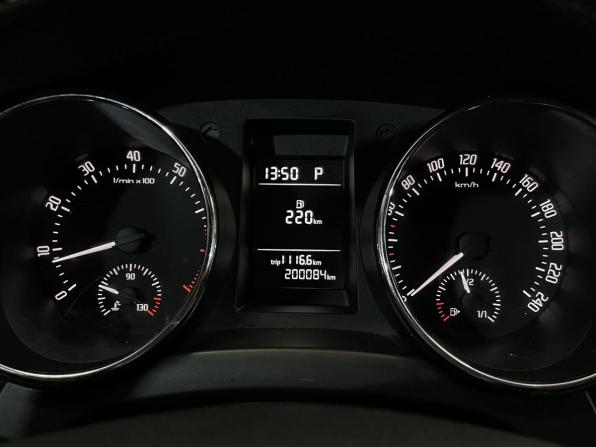 Skoda Yeti I Рестайлинг с пробегом 2014 года, цена 1 099 000 рублей, 200073 км, внедорожник, Автокод Объявления