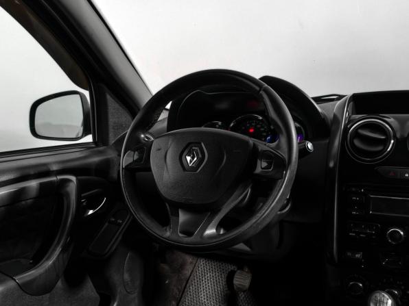 Renault Duster I Рестайлинг с пробегом 2016 года, цена 765 000 рублей, 332500 км, внедорожник, Автокод Объявления