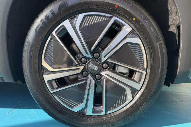Новый Geely EX5 Гибрид 2026 года, цена 3 619 990 рублей, внедорожник, Автокод Объявления