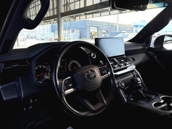Toyota Land Cruiser 300 Series с пробегом 2021 года, цена 10 600 000 рублей, 58328 км, внедорожник, Автокод Объявления
