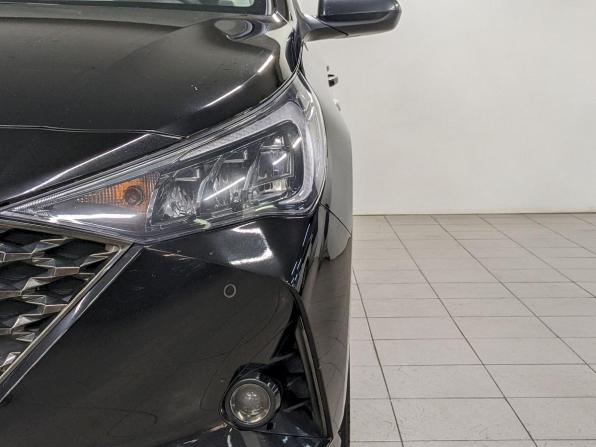 Hyundai Solaris II Рестайлинг с пробегом 2021 года, цена 1 450 000 рублей, 158101 км, седан, Автокод Объявления