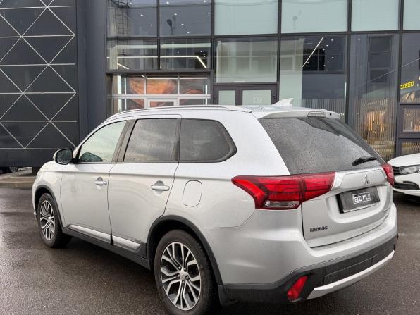 Mitsubishi Outlander III Рестайлинг 2 с пробегом 2018 года, цена 1 749 000 рублей, 84447 км, внедорожник, Автокод Объявления