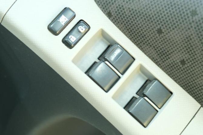 Toyota Vitz II (XP90) с пробегом 2009 года, цена 739 000 рублей, 137210 км, хэтчбек, Автокод Объявления