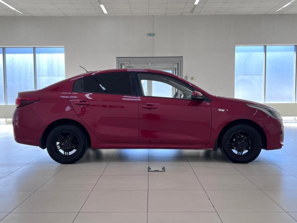 Kia Rio IV с пробегом 2018 года, цена 1 350 000 рублей, 139871 км, седан, Автокод Объявления