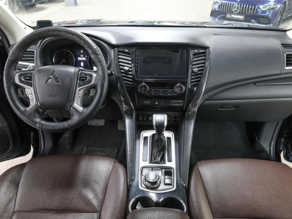 Mitsubishi Pajero Sport III с пробегом 2018 года, цена 3 398 000 рублей, 103018 км, внедорожник, Автокод Объявления