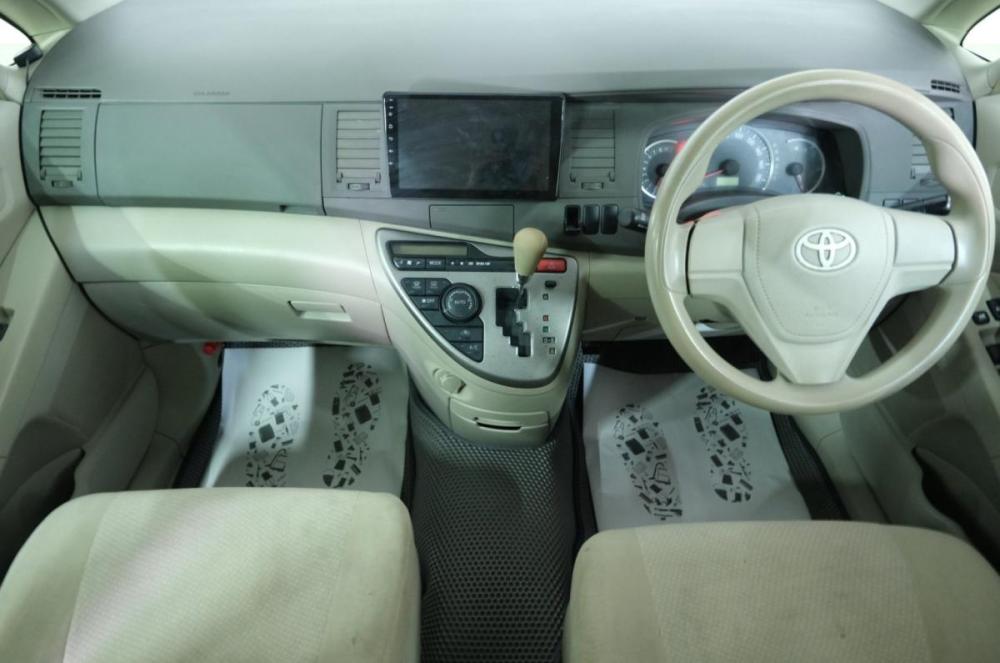 Toyota ISis I Рестайлинг Омск  - изображение 13