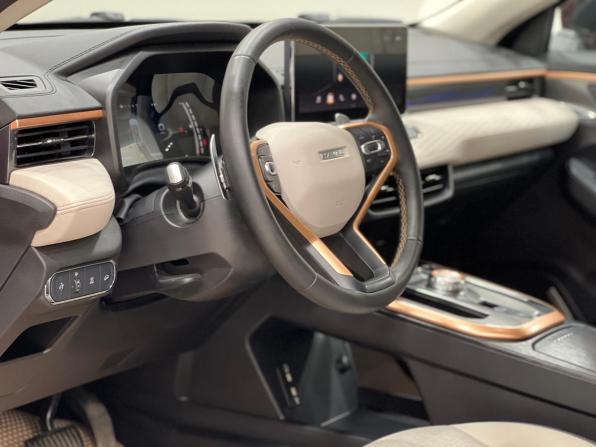 Haval Jolion I Рестайлинг с пробегом 2024 года, цена 2 199 000 рублей, 11943 км, внедорожник, Автокод Объявления