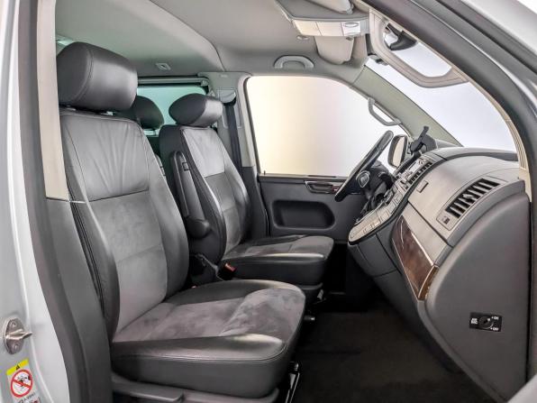 Volkswagen Multivan T5 Рестайлинг с пробегом 2010 года, цена 1 920 000 рублей, 104862 км, минивэн, Автокод Объявления
