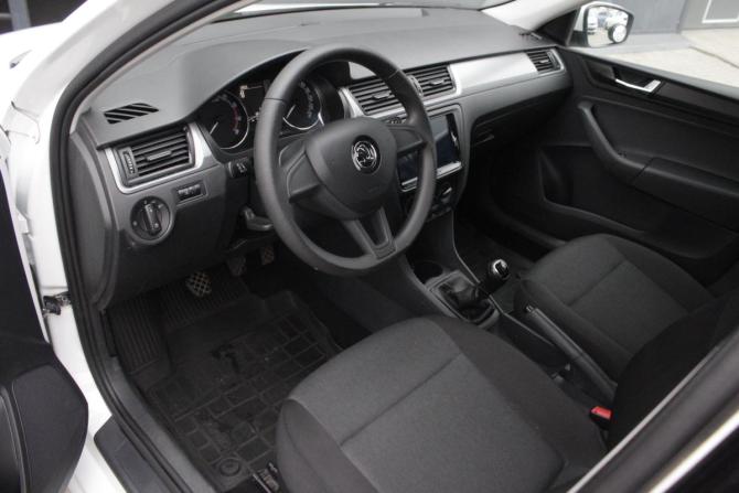 Skoda Rapid I Рестайлинг с пробегом 2020 года, цена 1 450 000 рублей, 68138 км, лифтбек, Автокод Объявления
