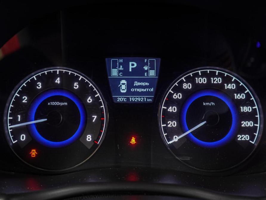 Hyundai Solaris I Рестайлинг Воронеж  - изображение 21