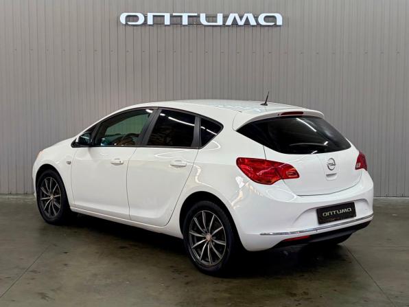 Opel Astra J Рестайлинг с пробегом 2013 года, цена 797 000 рублей, 190319 км, хэтчбек, Автокод Объявления
