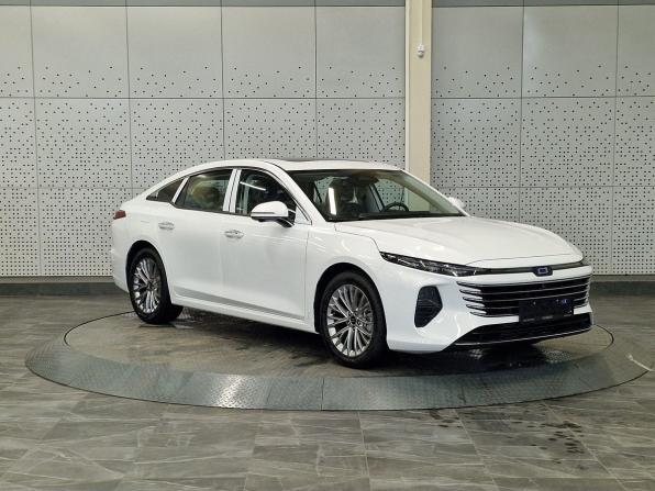Новый FAW Bestune B70 I 2024 года, цена 2 300 000 рублей, лифтбек, Автокод Объявления