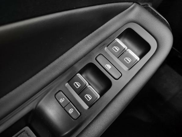 Omoda S5 с пробегом 2023 года, цена 1 429 000 рублей, 59876 км, седан, Автокод Объявления