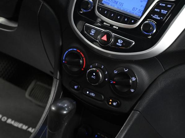 Hyundai Solaris I с пробегом 2013 года, цена 899 000 рублей, 140000 км, седан, Автокод Объявления