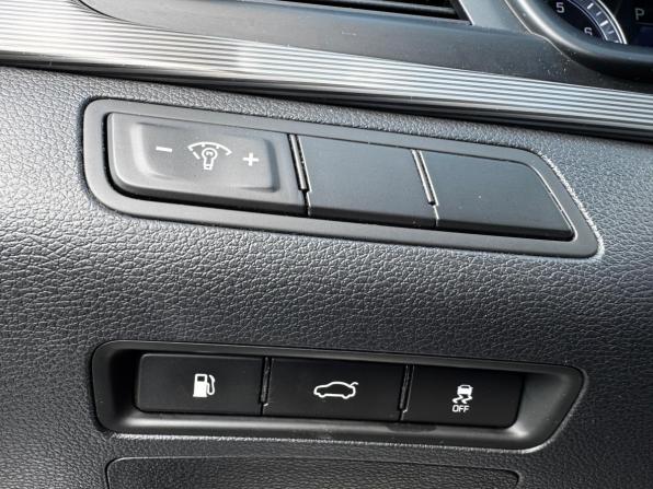Hyundai Sonata VII (LF) Рестайлинг с пробегом 2018 года, цена 1 840 000 рублей, 109550 км, седан, Автокод Объявления