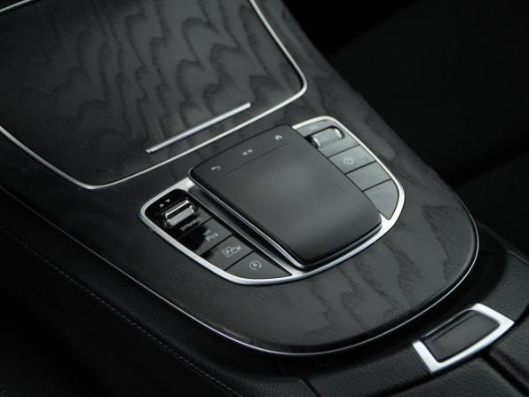 Mercedes-Benz E-Класс V (W213 S213 C238) Рестайлинг с пробегом 2021 года, цена 3 949 050 рублей, 148949 км, седан, Автокод Объявления