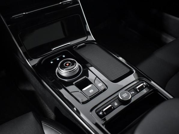 Kia K5 III с пробегом 2024 года, цена 3 049 000 рублей, 44962 км, седан, Автокод Объявления