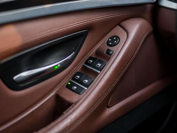 BMW 5 серии VI (F10/F11/F07) с пробегом 2013 года, цена 1 470 000 рублей, 328972 км, седан, Автокод Объявления