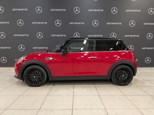 Mini Hatch III (F55/F56) Рестайлинг с пробегом 2020 года, цена 2 350 000 рублей, 51000 км, хэтчбек, Автокод Объявления