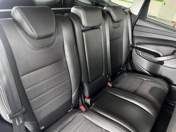 Ford Kuga II с пробегом 2013 года, цена 1 365 000 рублей, 176951 км, внедорожник, Автокод Объявления