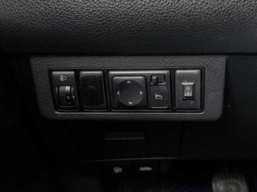 Nissan Tiida I Рестайлинг Краснодар  - изображение 18