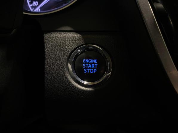 Toyota Camry VIII (XV70) с пробегом 2020 года, цена 2 990 000 рублей, 87764 км, седан, Автокод Объявления
