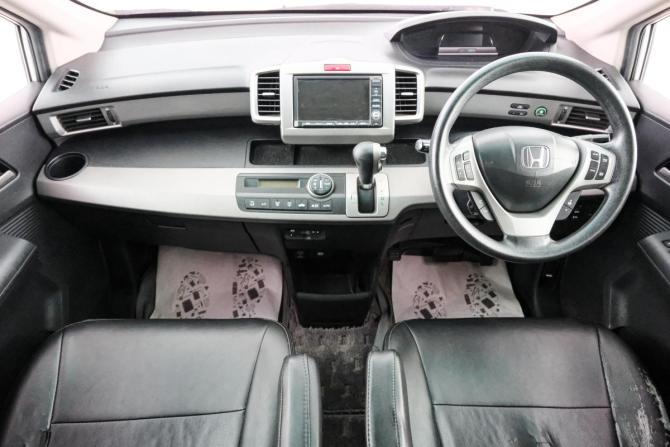 Honda Freed I Рестайлинг с пробегом 2013 года, цена 1 129 000 рублей, 147000 км, компактвэн, Автокод Объявления