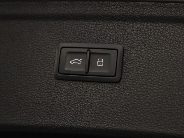 Audi Q5 II (FY) Рестайлинг с пробегом 2021 года, цена 4 790 000 рублей, 12122 км, внедорожник, Автокод Объявления