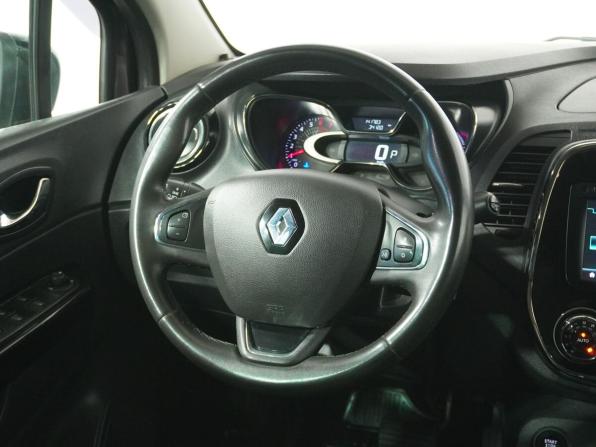 Renault Kaptur I с пробегом 2018 года, цена 1 152 000 рублей, 141754 км, внедорожник, Автокод Объявления