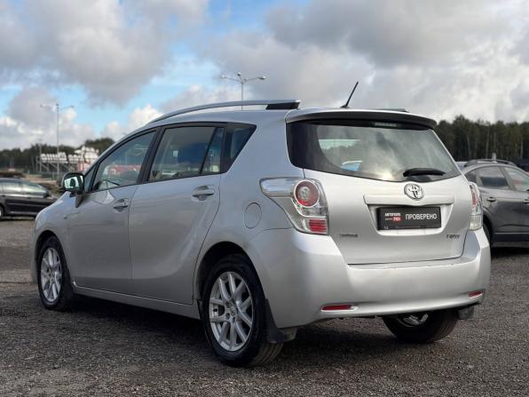 Toyota Verso I с пробегом 2010 года, цена 750 000 рублей, 263000 км, компактвэн, Автокод Объявления