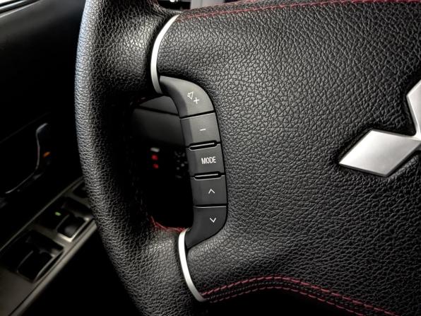 Mitsubishi Pajero IV Рестайлинг 2 с пробегом 2019 года, цена 3 610 000 рублей, 77105 км, внедорожник, Автокод Объявления