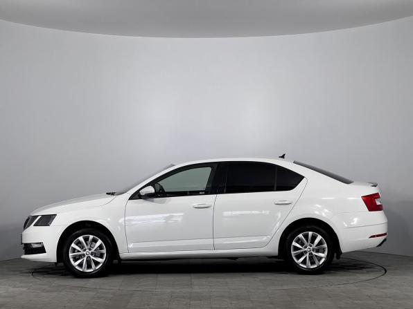 Skoda Octavia III (A7) Рестайлинг с пробегом 2018 года, цена 1 670 000 рублей, 126000 км, лифтбек, Автокод Объявления