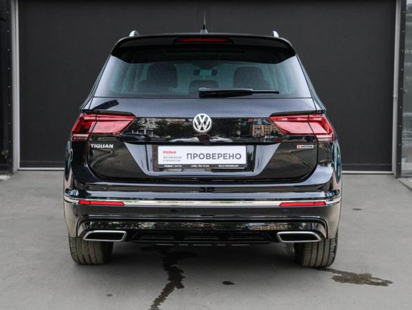 Volkswagen Tiguan II с пробегом 2019 года, цена 3 499 000 рублей, 68000 км, внедорожник, Автокод Объявления