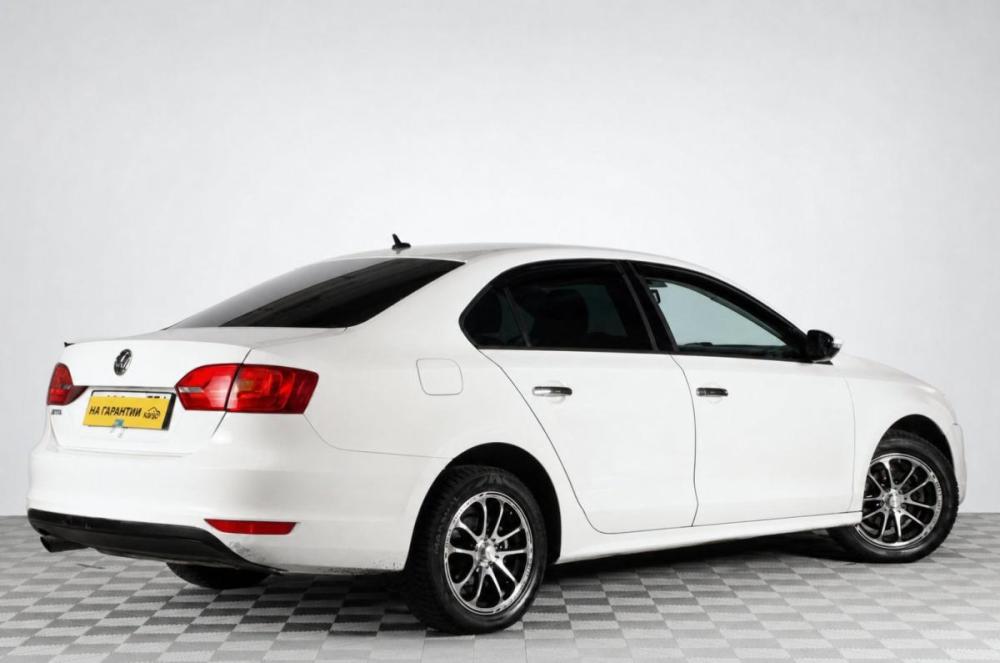 Volkswagen Jetta VI Челябинск  - изображение 7