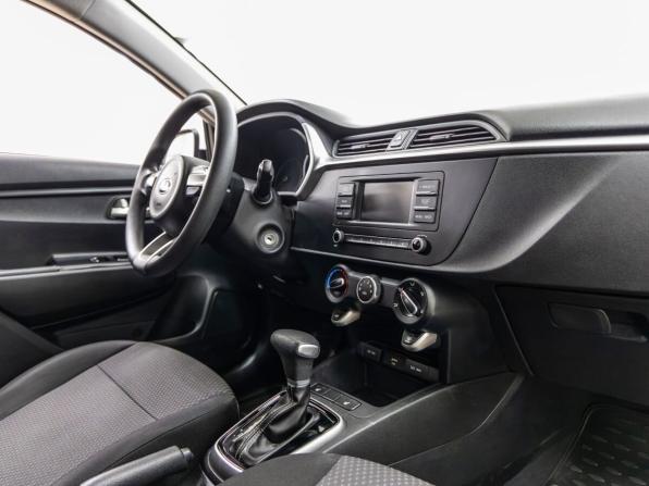 Kia Rio IV Рестайлинг с пробегом 2021 года, цена 1 638 000 рублей, 82310 км, седан, Автокод Объявления