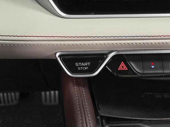 Geely Monjaro I с пробегом 2023 года, цена 3 149 000 рублей, 71768 км, внедорожник, Автокод Объявления