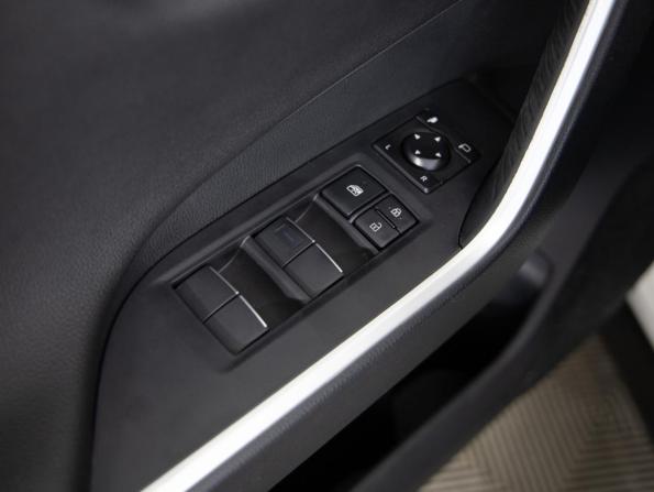 Toyota RAV4 V (XA50) с пробегом 2019 года, цена 2 399 000 рублей, 246783 км, внедорожник, Автокод Объявления
