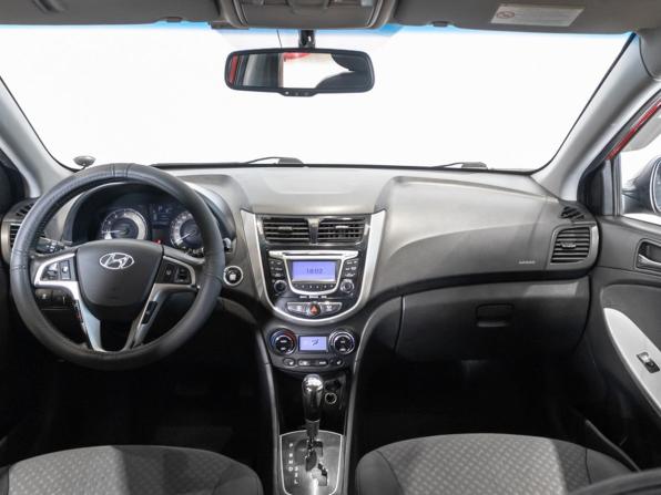 Hyundai Solaris I с пробегом 2012 года, цена 650 000 рублей, 219250 км, хэтчбек, Автокод Объявления