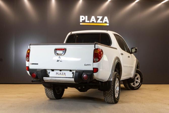 Mitsubishi L200 IV Рестайлинг с пробегом 2014 года, цена 1 759 000 рублей, 177153 км, пикап, Автокод Объявления
