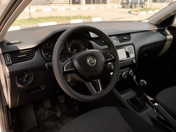 Skoda Octavia III (A7) с пробегом 2014 года, цена 1 230 000 рублей, 181275 км, лифтбек, Автокод Объявления
