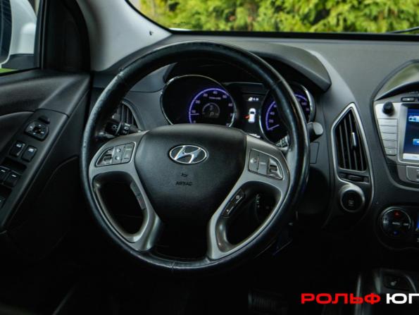 Hyundai ix35 I Рестайлинг с пробегом 2013 года, цена 1 133 000 рублей, 230202 км, внедорожник, Автокод Объявления