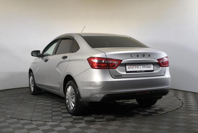 Lada (ВАЗ) Vesta I с пробегом 2021 года, цена 980 000 рублей, 107116 км, седан, Автокод Объявления