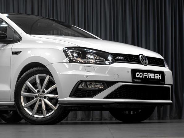 Volkswagen Polo V Рестайлинг с пробегом 2016 года, цена 1 369 000 рублей, 159138 км, седан, Автокод Объявления