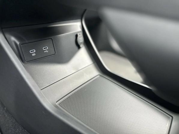 Geely Atlas II с пробегом 2024 года, цена 3 210 000 рублей, 14000 км, внедорожник, Автокод Объявления