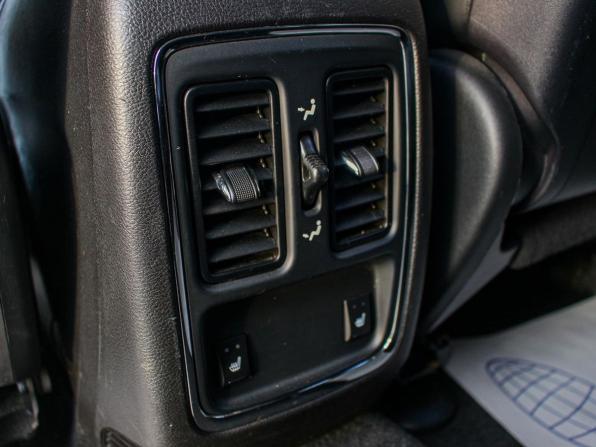 Jeep Grand Cherokee IV (WK2) с пробегом 2012 года, цена 1 560 000 рублей, 278127 км, внедорожник, Автокод Объявления